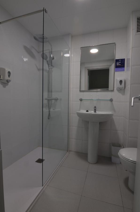 Hotel Blauet El Prat de Llobregat Buitenkant foto