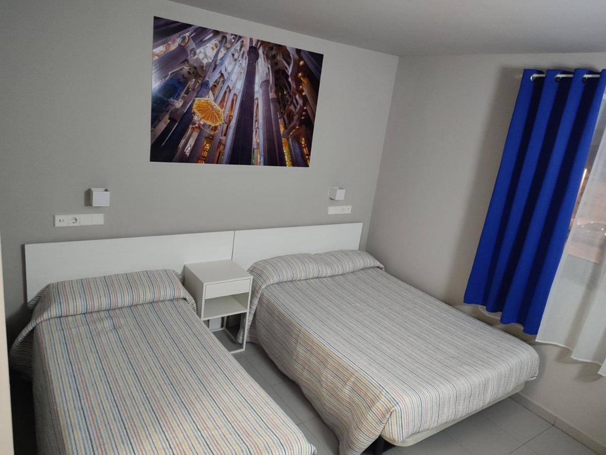 Hotel Blauet El Prat de Llobregat Buitenkant foto