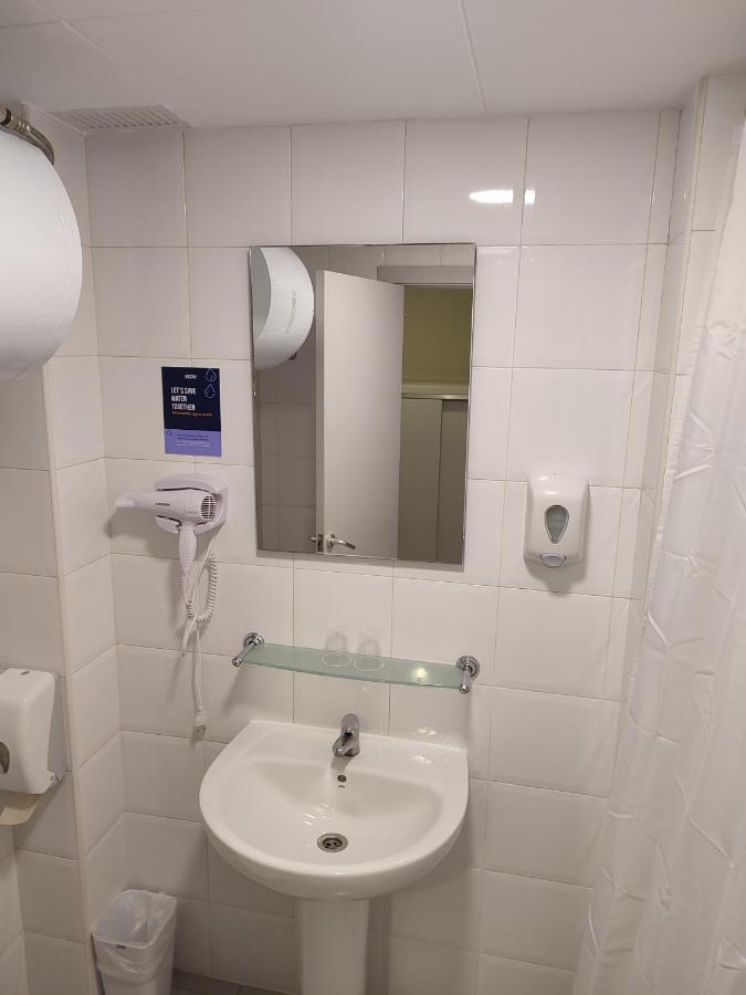 Hotel Blauet El Prat de Llobregat Buitenkant foto