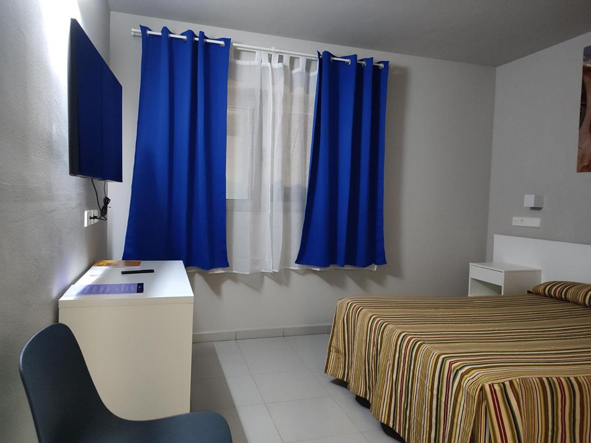 Hotel Blauet El Prat de Llobregat Buitenkant foto