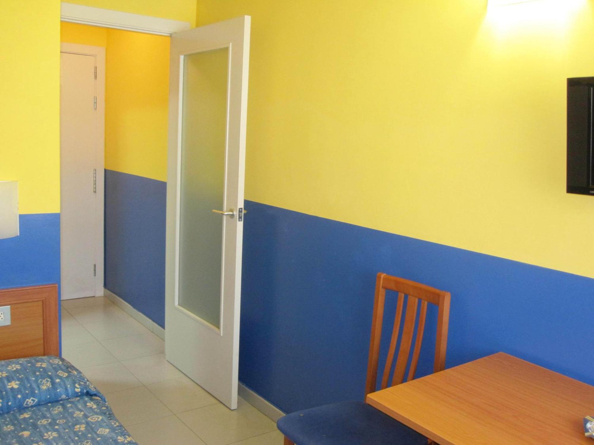 Hotel Blauet El Prat de Llobregat Buitenkant foto