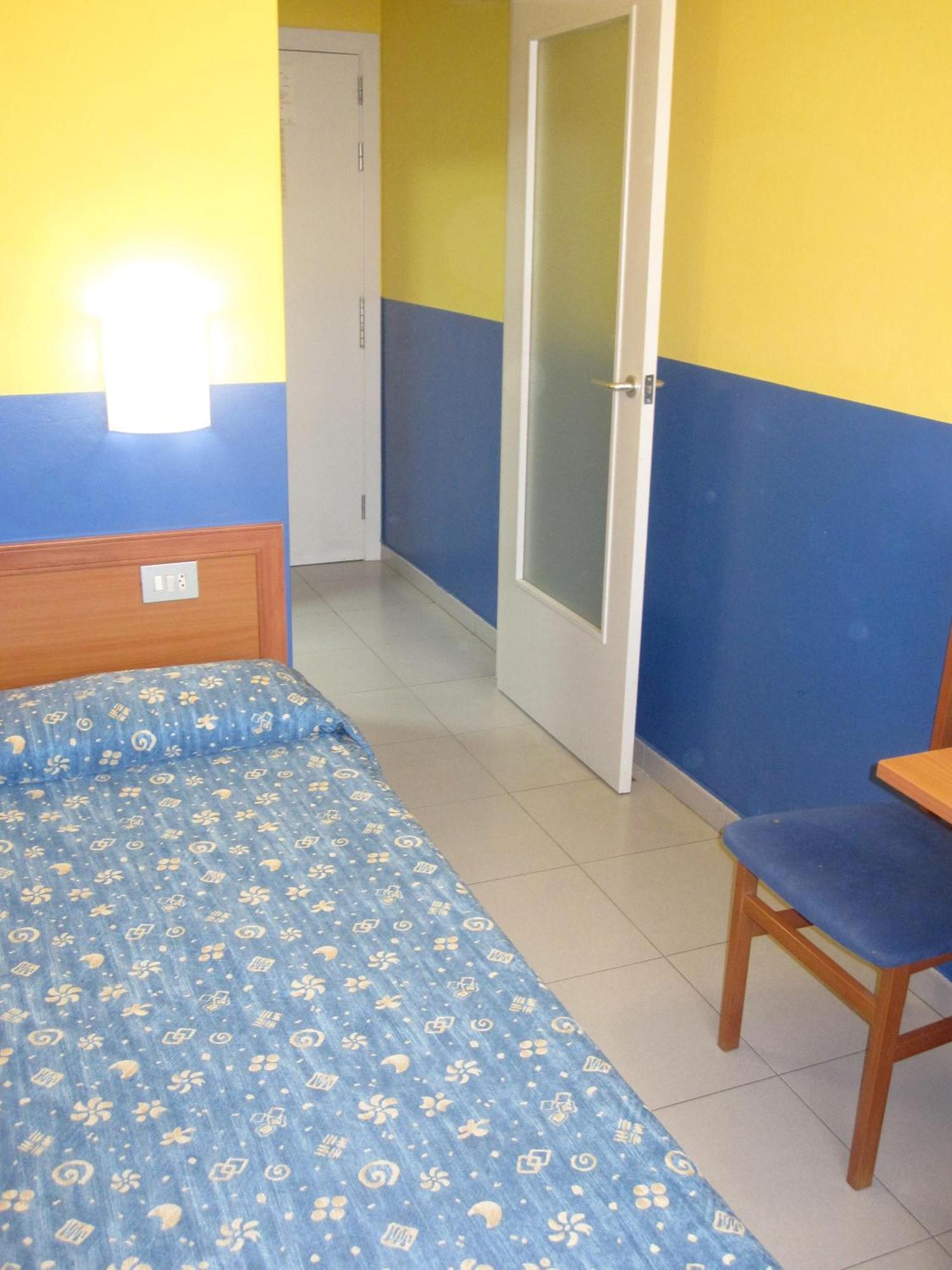 Hotel Blauet El Prat de Llobregat Buitenkant foto